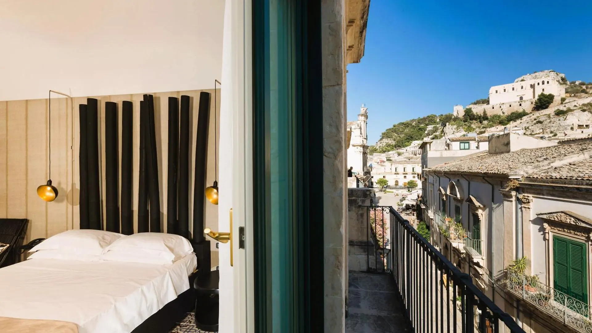 Palazzo Conti Camere & Suites Scicli 3*,