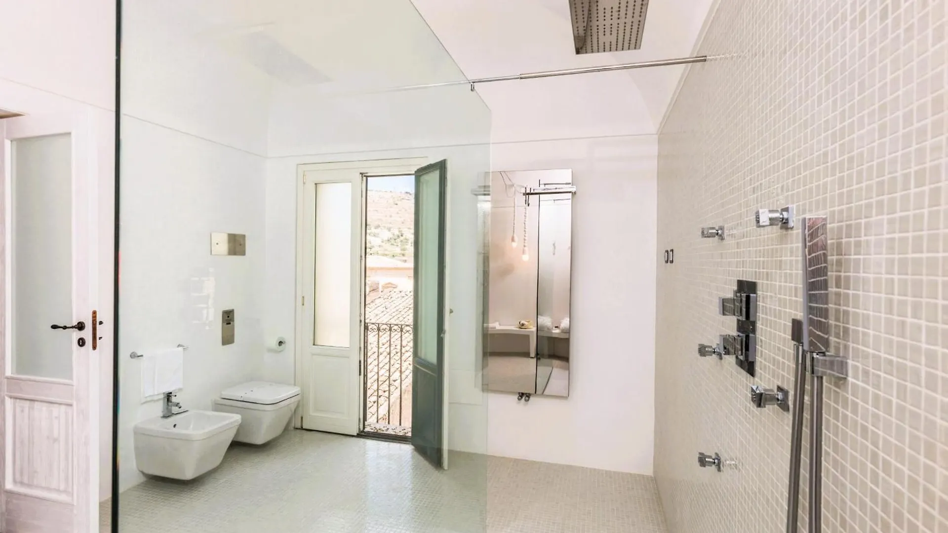 Palazzo Conti Camere & Suites Scicli 3*,